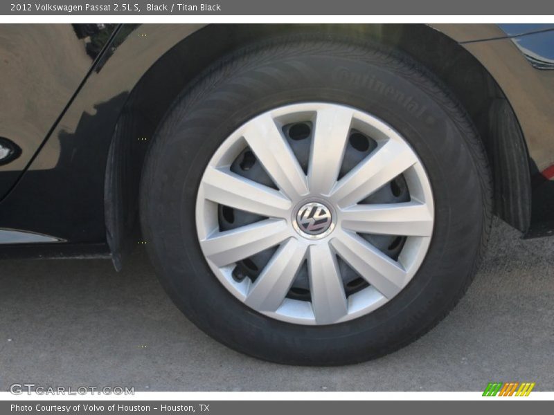 Black / Titan Black 2012 Volkswagen Passat 2.5L S