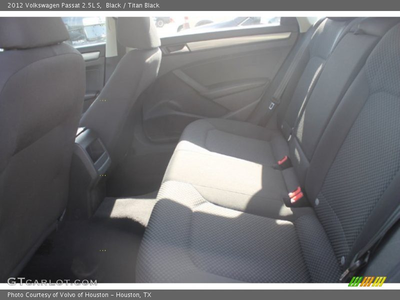 Black / Titan Black 2012 Volkswagen Passat 2.5L S