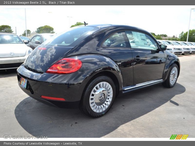 Black / Titan Black 2013 Volkswagen Beetle 2.5L