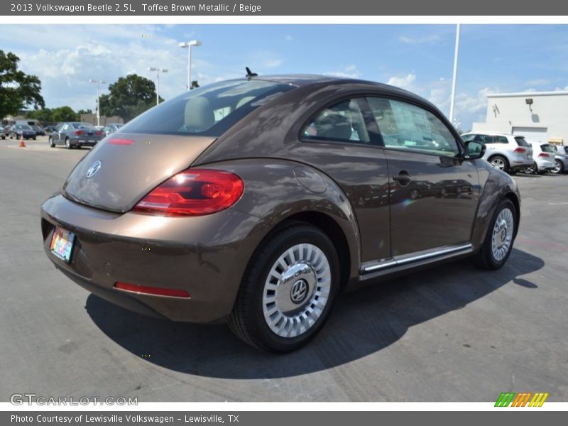 Toffee Brown Metallic / Beige 2013 Volkswagen Beetle 2.5L