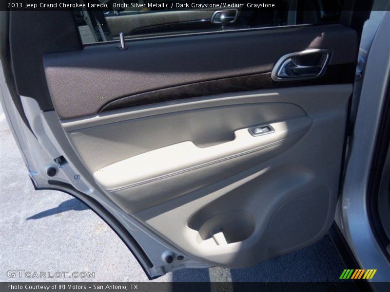 Bright Silver Metallic / Dark Graystone/Medium Graystone 2013 Jeep Grand Cherokee Laredo