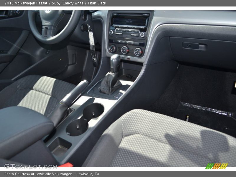 Candy White / Titan Black 2013 Volkswagen Passat 2.5L S
