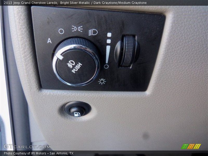 Bright Silver Metallic / Dark Graystone/Medium Graystone 2013 Jeep Grand Cherokee Laredo