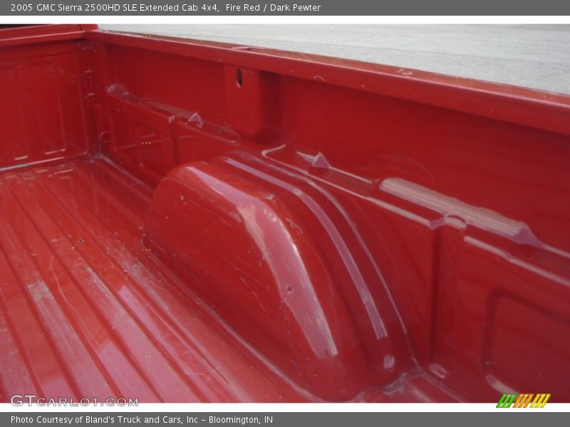 Fire Red / Dark Pewter 2005 GMC Sierra 2500HD SLE Extended Cab 4x4