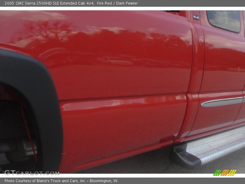 Fire Red / Dark Pewter 2005 GMC Sierra 2500HD SLE Extended Cab 4x4