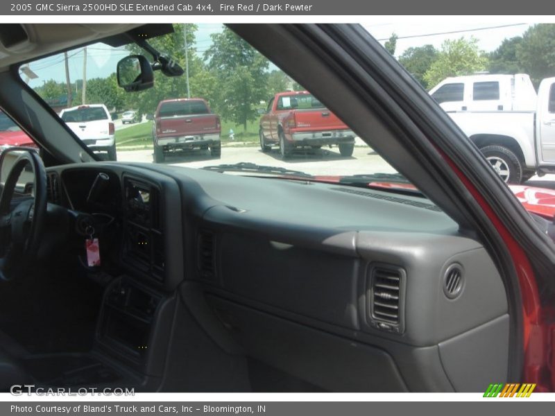 Fire Red / Dark Pewter 2005 GMC Sierra 2500HD SLE Extended Cab 4x4