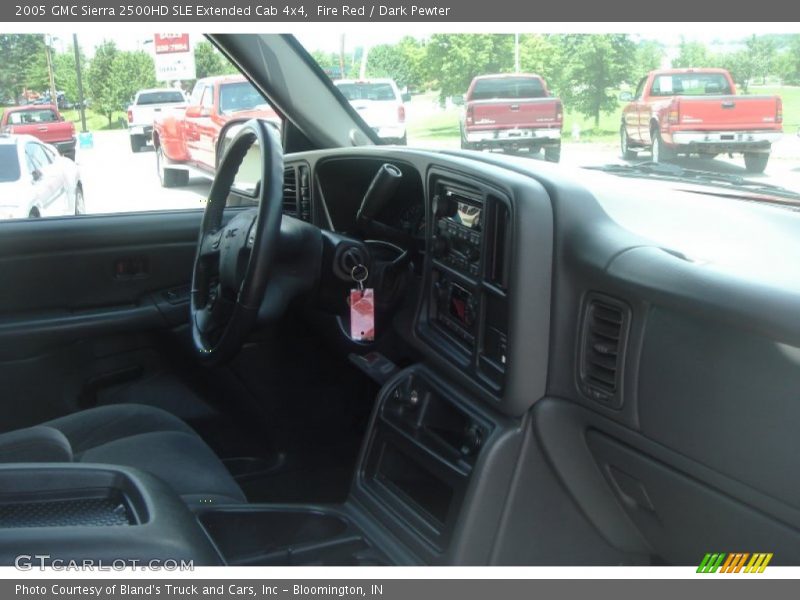 Fire Red / Dark Pewter 2005 GMC Sierra 2500HD SLE Extended Cab 4x4