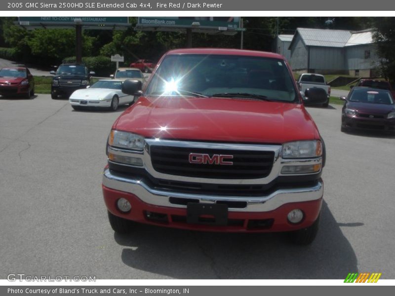 Fire Red / Dark Pewter 2005 GMC Sierra 2500HD SLE Extended Cab 4x4