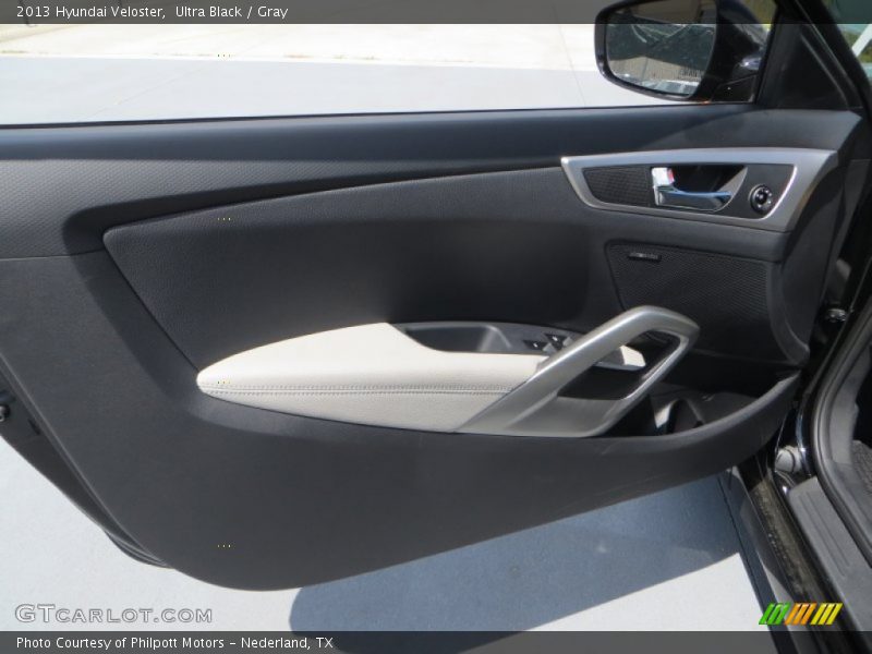 Ultra Black / Gray 2013 Hyundai Veloster