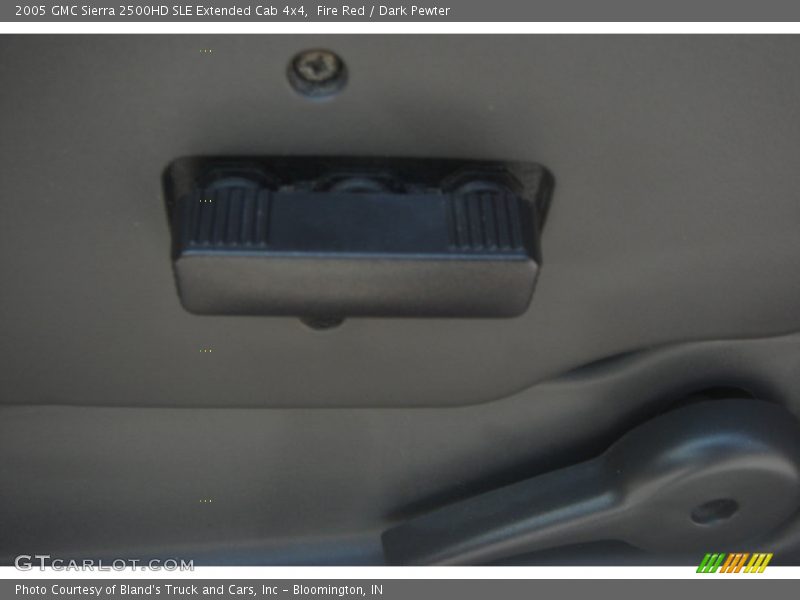 Fire Red / Dark Pewter 2005 GMC Sierra 2500HD SLE Extended Cab 4x4
