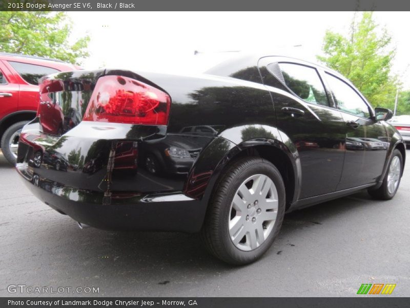 Black / Black 2013 Dodge Avenger SE V6