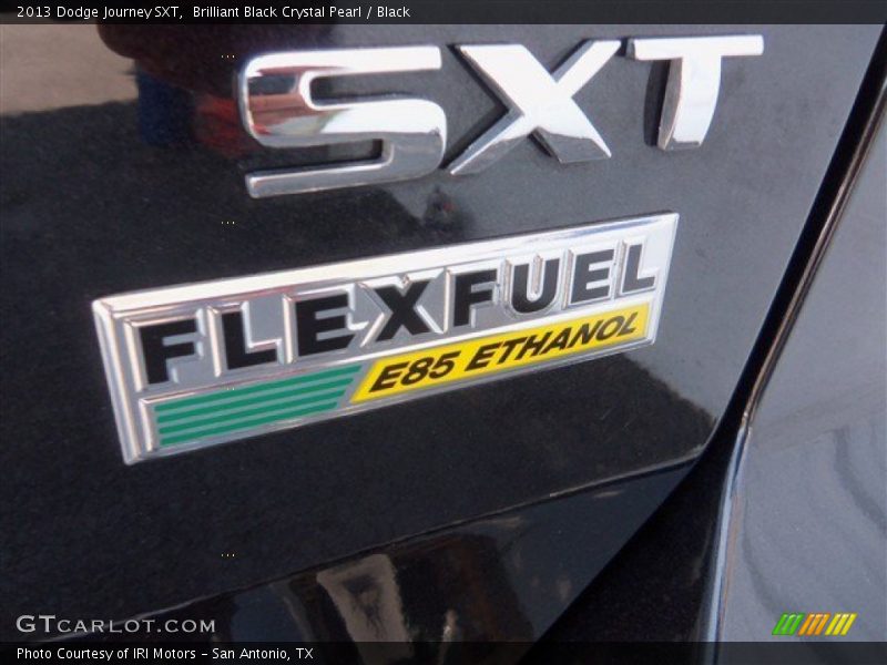 Brilliant Black Crystal Pearl / Black 2013 Dodge Journey SXT