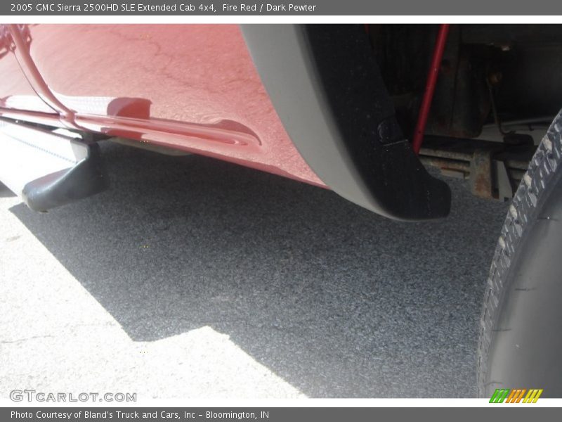 Fire Red / Dark Pewter 2005 GMC Sierra 2500HD SLE Extended Cab 4x4