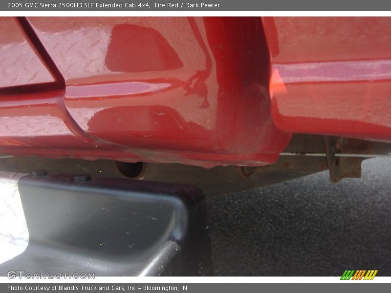 Fire Red / Dark Pewter 2005 GMC Sierra 2500HD SLE Extended Cab 4x4