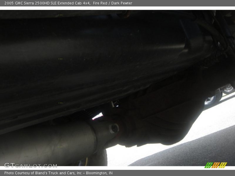 Fire Red / Dark Pewter 2005 GMC Sierra 2500HD SLE Extended Cab 4x4