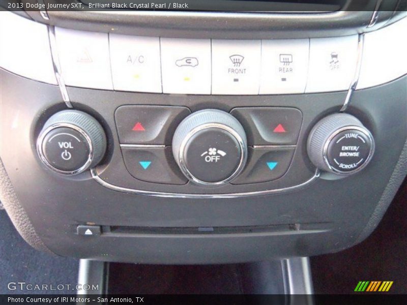 Brilliant Black Crystal Pearl / Black 2013 Dodge Journey SXT
