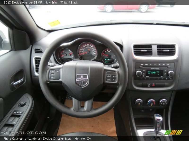 New Bright White / Black 2013 Dodge Avenger SE V6