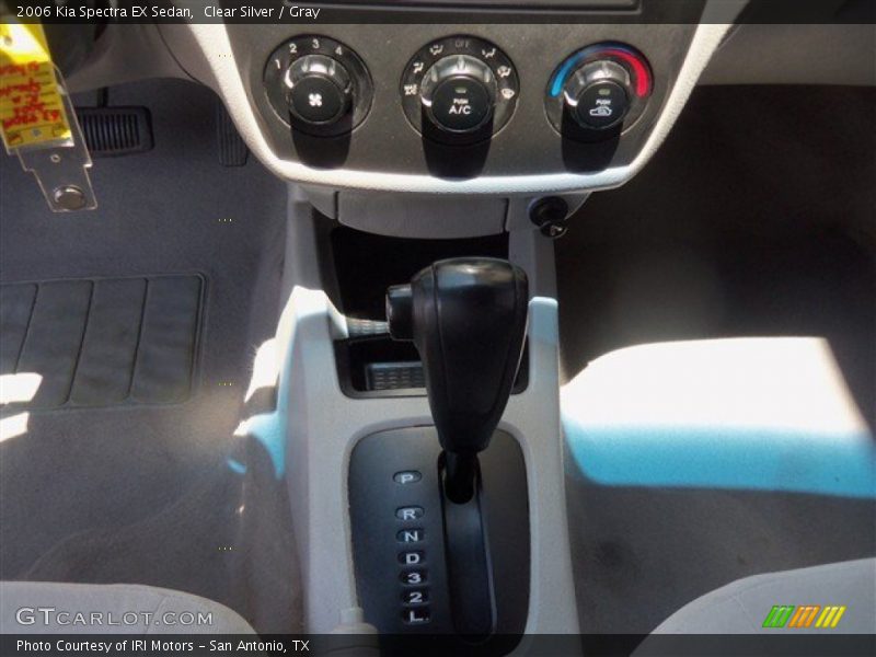 Clear Silver / Gray 2006 Kia Spectra EX Sedan