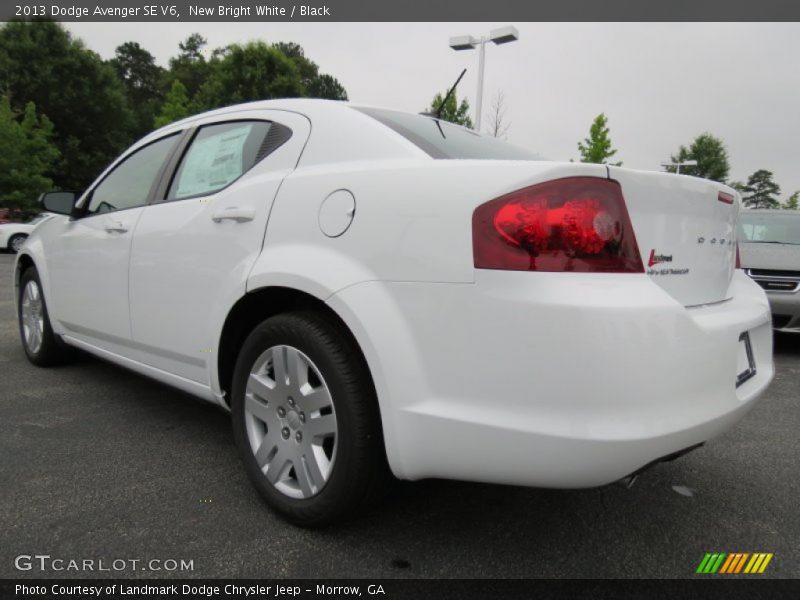 New Bright White / Black 2013 Dodge Avenger SE V6