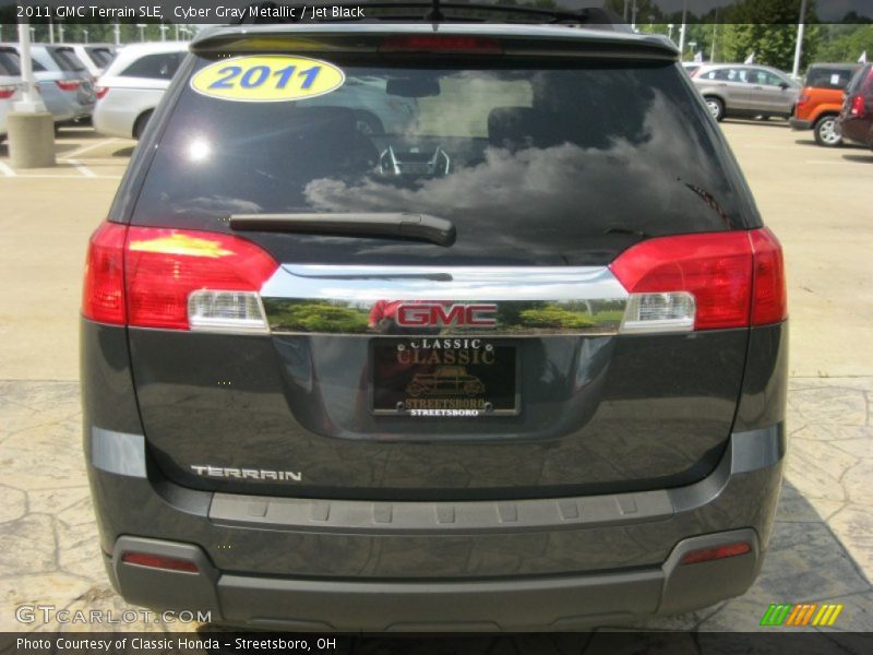 Cyber Gray Metallic / Jet Black 2011 GMC Terrain SLE