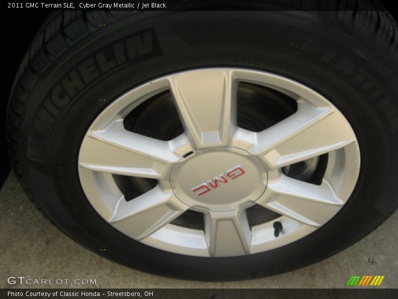 Cyber Gray Metallic / Jet Black 2011 GMC Terrain SLE