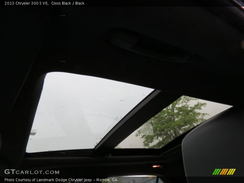 Gloss Black / Black 2013 Chrysler 300 S V6