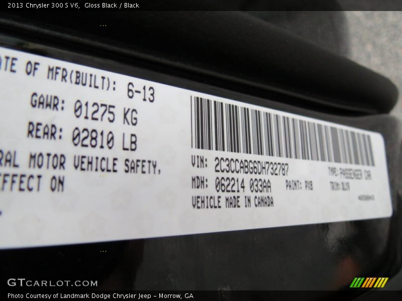 Gloss Black / Black 2013 Chrysler 300 S V6