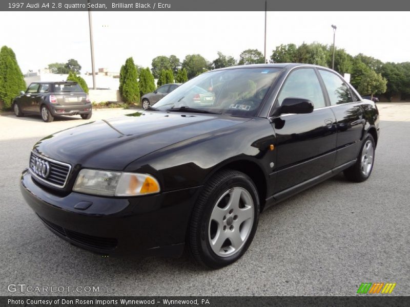 Front 3/4 View of 1997 A4 2.8 quattro Sedan