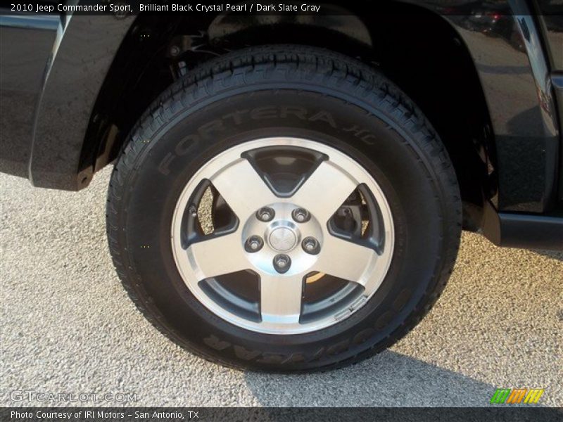 Brilliant Black Crystal Pearl / Dark Slate Gray 2010 Jeep Commander Sport