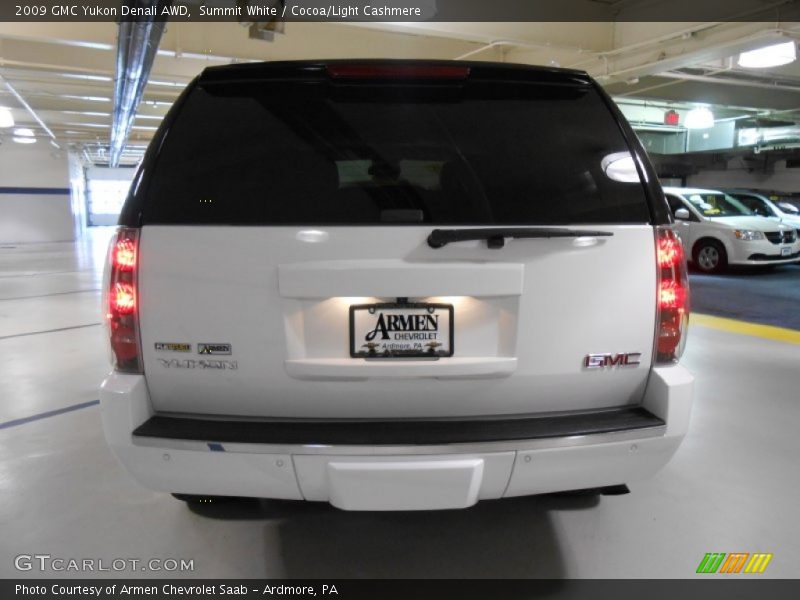 Summit White / Cocoa/Light Cashmere 2009 GMC Yukon Denali AWD