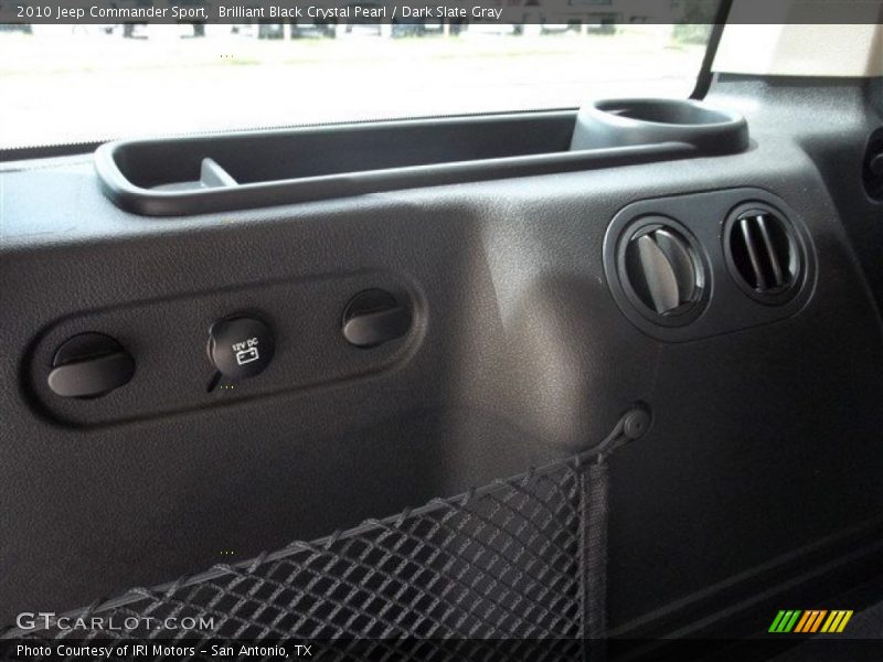 Brilliant Black Crystal Pearl / Dark Slate Gray 2010 Jeep Commander Sport