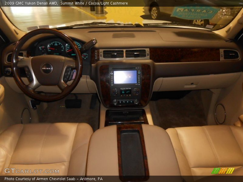 Summit White / Cocoa/Light Cashmere 2009 GMC Yukon Denali AWD