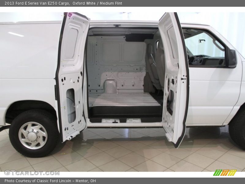  2013 E Series Van E250 Cargo Trunk