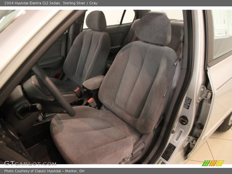 Sterling Silver / Gray 2004 Hyundai Elantra GLS Sedan