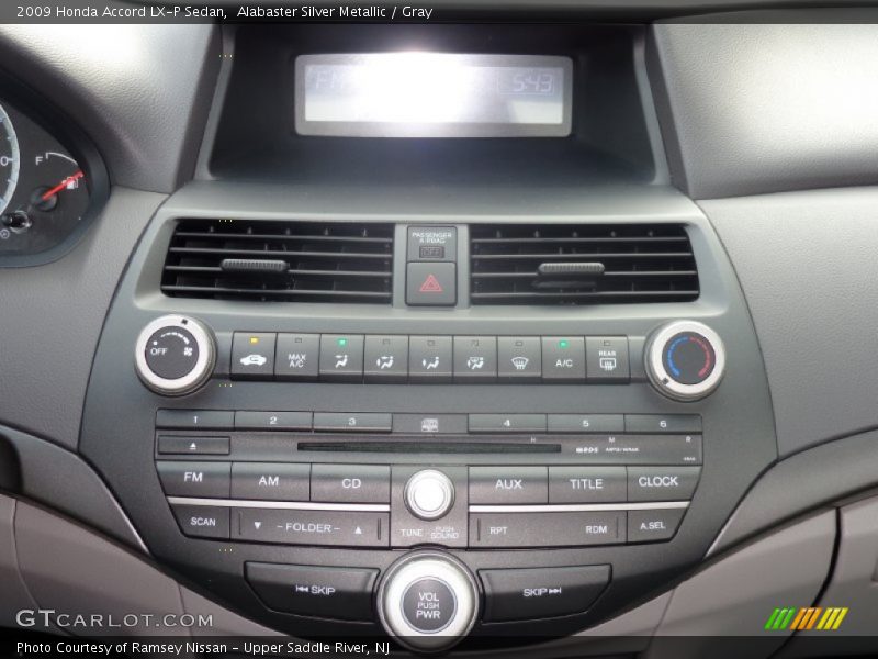 Controls of 2009 Accord LX-P Sedan