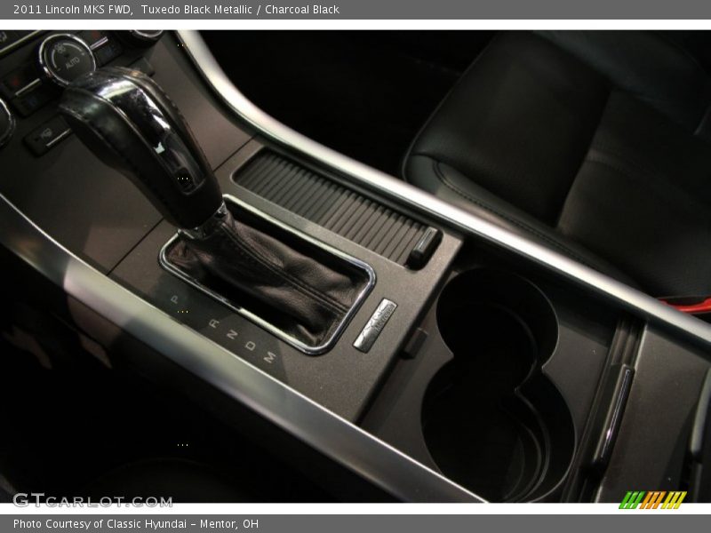 Tuxedo Black Metallic / Charcoal Black 2011 Lincoln MKS FWD