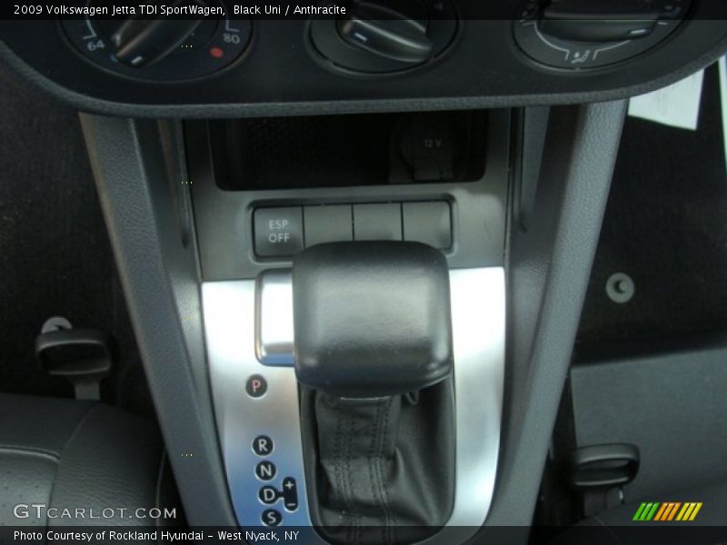 Black Uni / Anthracite 2009 Volkswagen Jetta TDI SportWagen