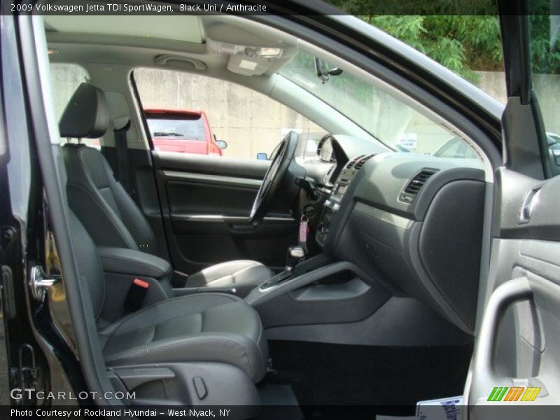 Black Uni / Anthracite 2009 Volkswagen Jetta TDI SportWagen