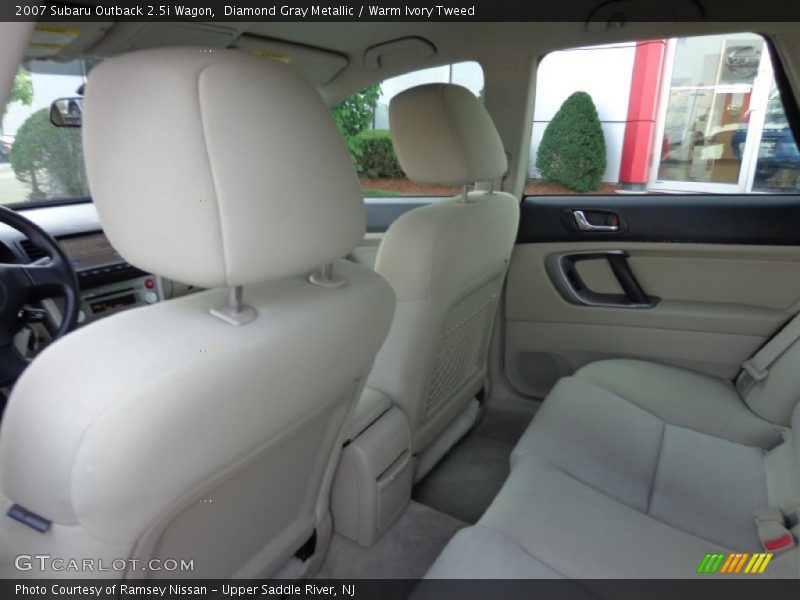 Diamond Gray Metallic / Warm Ivory Tweed 2007 Subaru Outback 2.5i Wagon