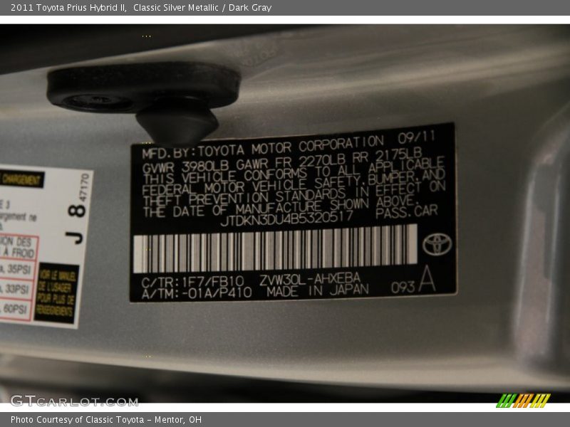 Classic Silver Metallic / Dark Gray 2011 Toyota Prius Hybrid II