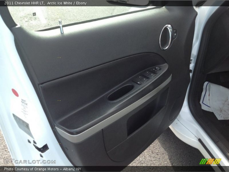 Arctic Ice White / Ebony 2011 Chevrolet HHR LT