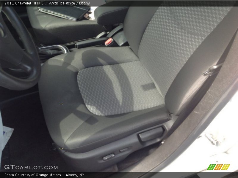 Arctic Ice White / Ebony 2011 Chevrolet HHR LT