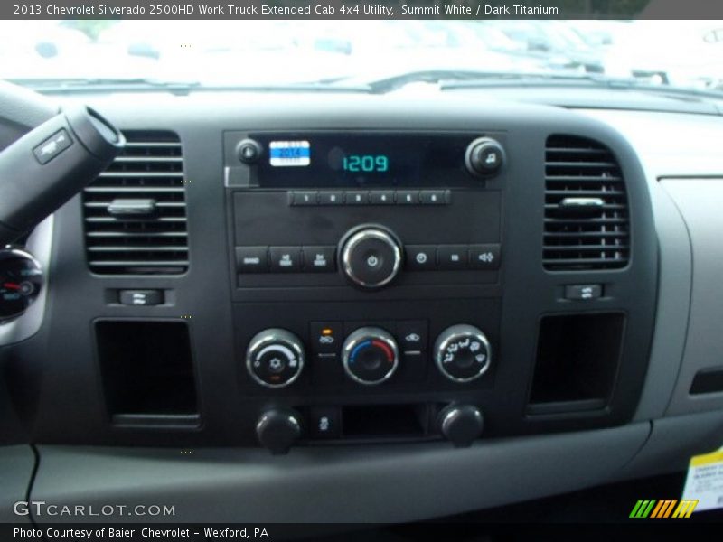 Summit White / Dark Titanium 2013 Chevrolet Silverado 2500HD Work Truck Extended Cab 4x4 Utility