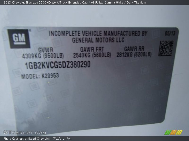 Summit White / Dark Titanium 2013 Chevrolet Silverado 2500HD Work Truck Extended Cab 4x4 Utility