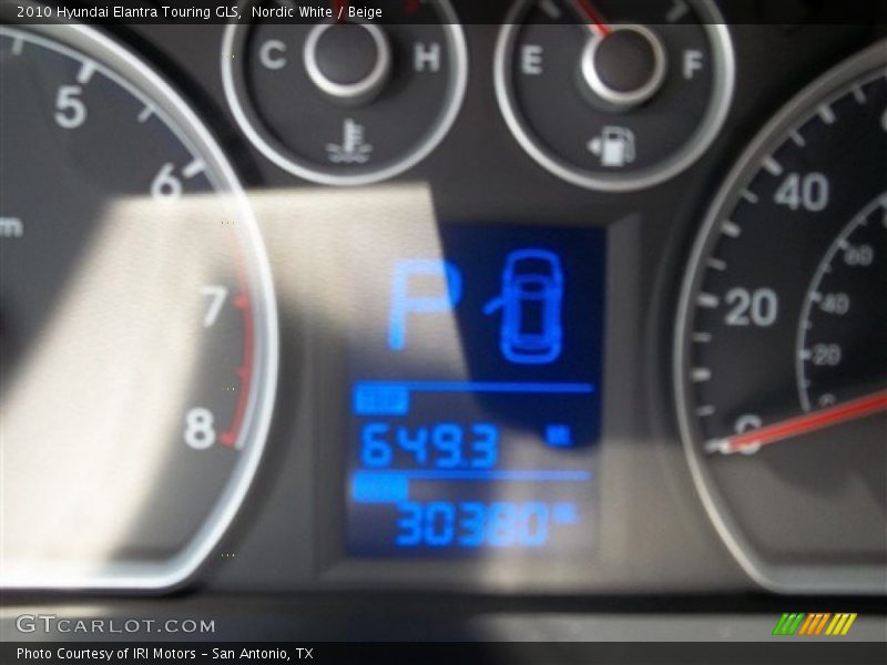 Nordic White / Beige 2010 Hyundai Elantra Touring GLS