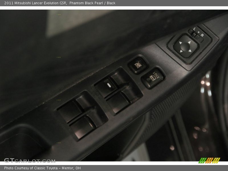 Phantom Black Pearl / Black 2011 Mitsubishi Lancer Evolution GSR