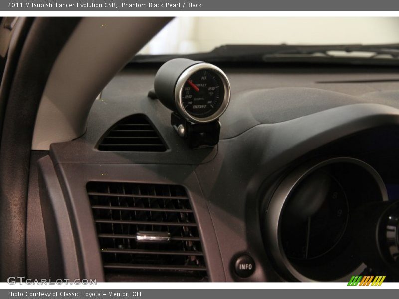 Phantom Black Pearl / Black 2011 Mitsubishi Lancer Evolution GSR