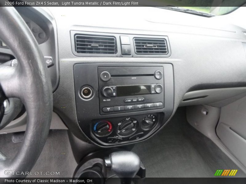 Light Tundra Metallic / Dark Flint/Light Flint 2006 Ford Focus ZX4 S Sedan