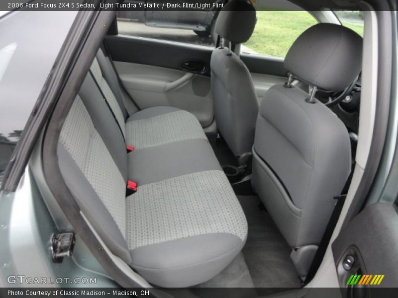 Light Tundra Metallic / Dark Flint/Light Flint 2006 Ford Focus ZX4 S Sedan