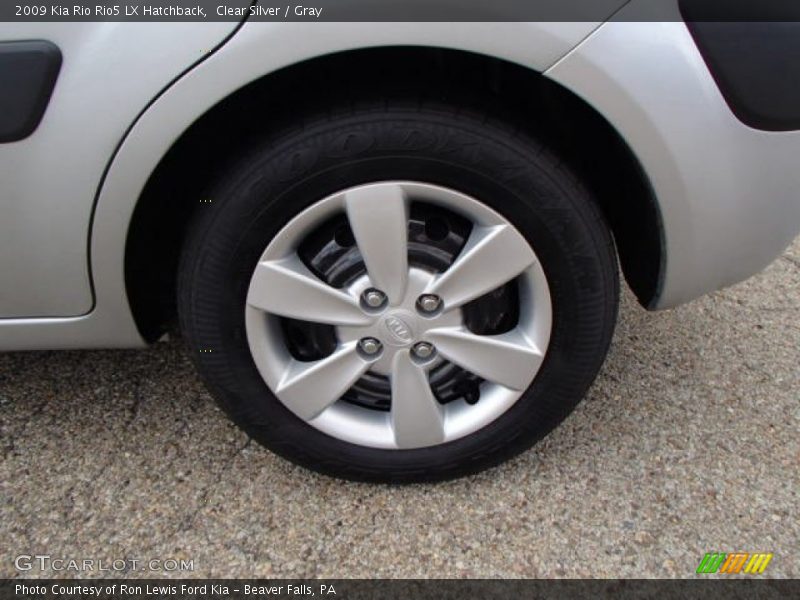 Clear Silver / Gray 2009 Kia Rio Rio5 LX Hatchback